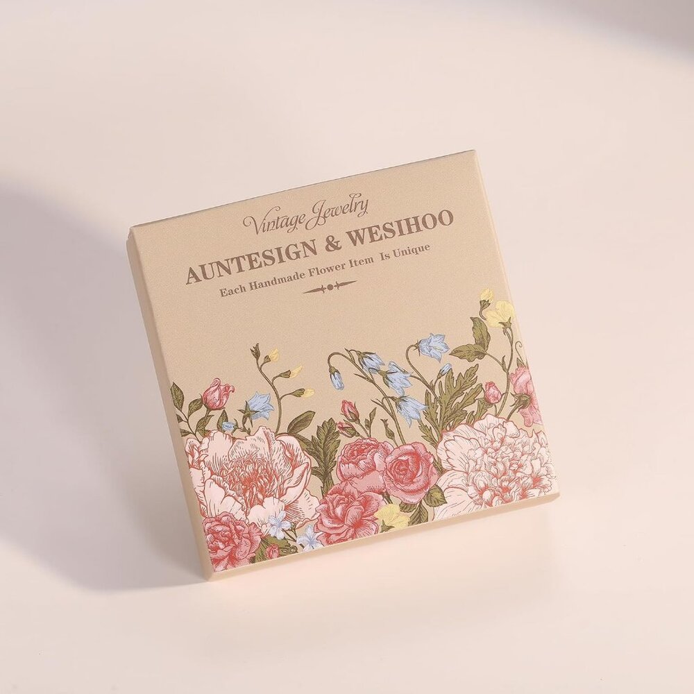 Women's Blue Forget-Me-Not and Queen Anne's Lace Pressed Wildflower Earrings - Picture 9 of 9